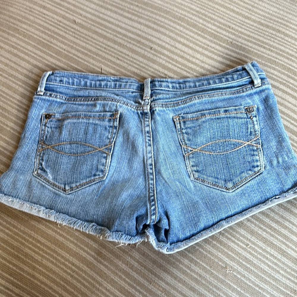 Almost Vintage Abercrombie and Fitch Jean shorts size 4 Y2K - Picture 4 of 4
